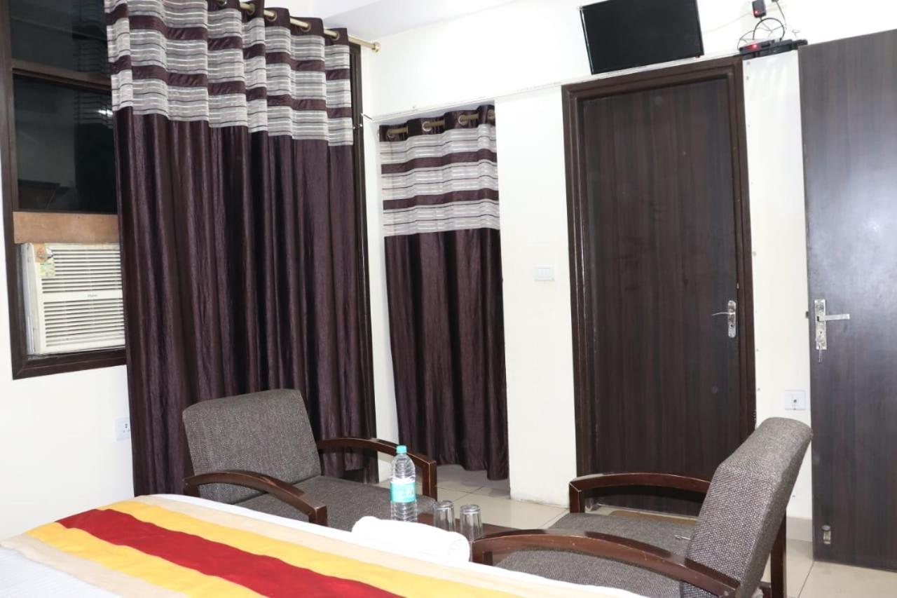 Hotel Marigold New Delhi Ngoại thất bức ảnh