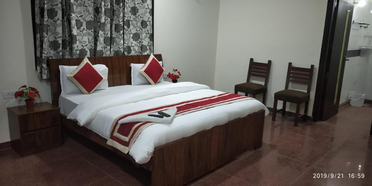 Hotel Marigold New Delhi Ngoại thất bức ảnh